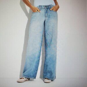 NWT New with tags Wild Fable Light Blue Low Rise Wide Leg Baggy Jeans Size 8